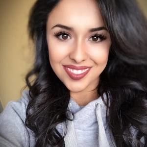 Meet your Posher, Christina